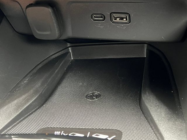 Used 2026 Chevrolet Trax RS w/ Sunroof Package FWD image 27