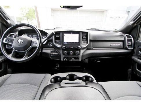 Used 2024 RAM 2500 Big Horn AWD/4WD image 9