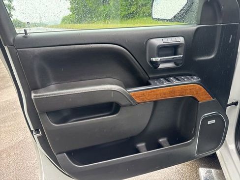 Used 2017 Chevrolet Silverado 1500 High Country AWD/4WD image 15