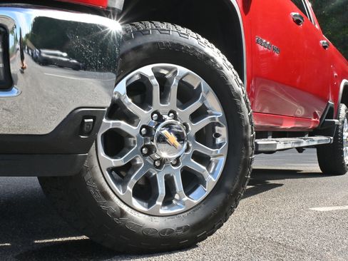 Used 2024 Chevrolet Silverado 2500 LTZ w/ LTZ Plus Package image 35