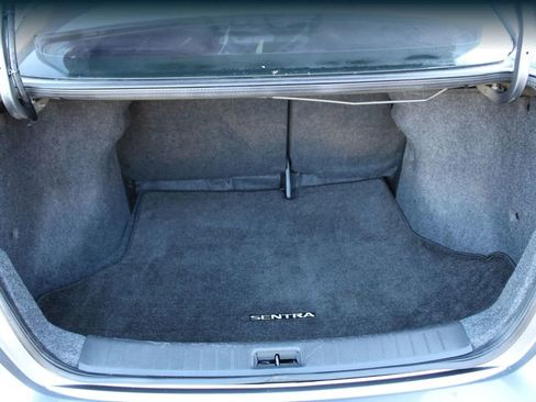 Used 2019 Nissan Sentra S image 26