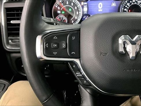 Used 2025 RAM 1500 Laramie image 24