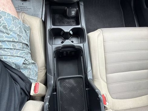 Used 2019 Honda CR-V EX image 37