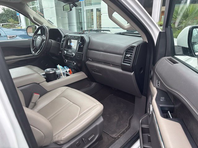 Used 2021 Ford Expedition Limited RWD image 4
