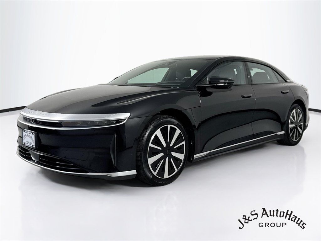 Used 2024 Lucid Air Pure RWD image 3