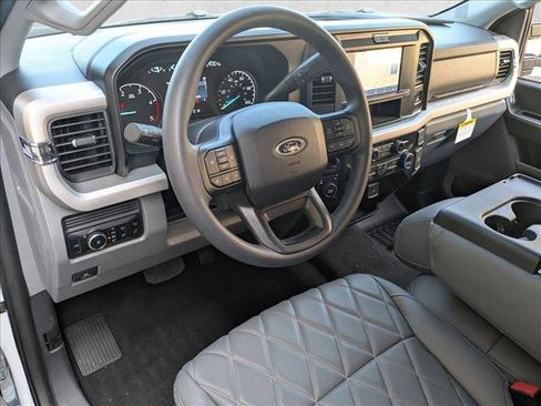 New 2026 Ford F250 XLT w/ FX4 Off-Road Package image 3