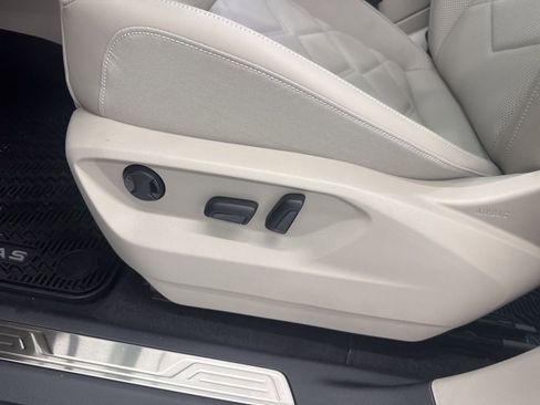 New 2026 Volkswagen Atlas SE AWD/4WD image 12