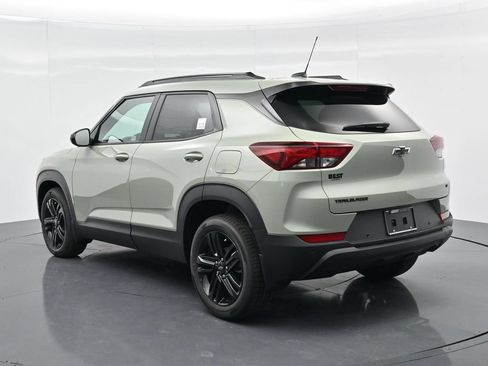 New 2026 Chevrolet TrailBlazer LT w/ Midnight Edition FWD image 5