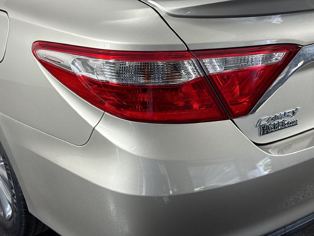 Used 2017 Toyota Camry SE FWD image 34
