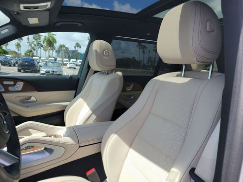Certified 2025 Mercedes-Benz GLS 450 4MATIC image 26