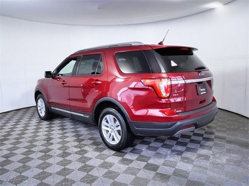 Certified 2019 Ford Explorer XLT w/ Equipment Group 202A image 6
