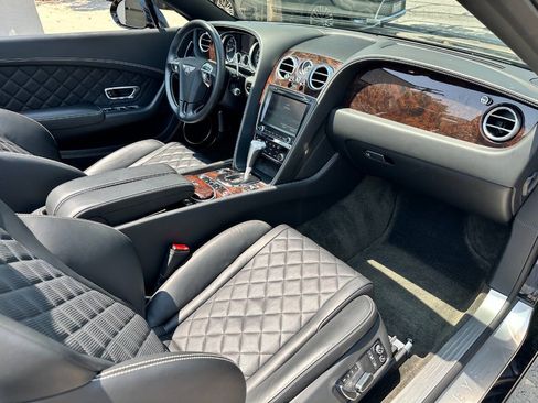 Used 2016 Bentley Continental GT AWD/4WD image 32