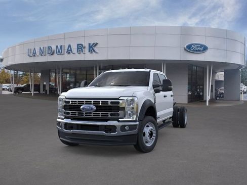 New 2026 Ford F550 4x4 Crew Cab image 2