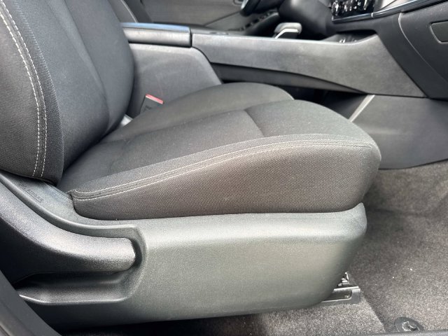 Used 2023 Nissan Rogue S AWD/4WD image 11
