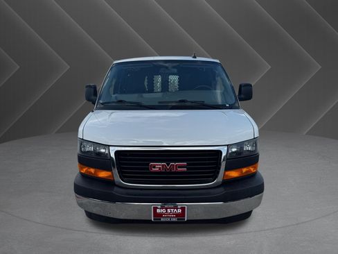 Used 2024 GMC Savana 2500 w/ Driver Convenience Package RWD image 3