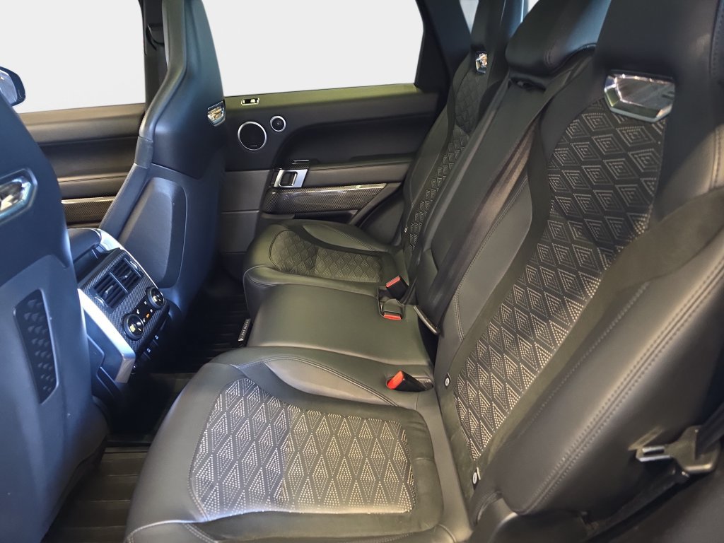 Used 2020 Land Rover Range Rover Sport SVR AWD/4WD image 17