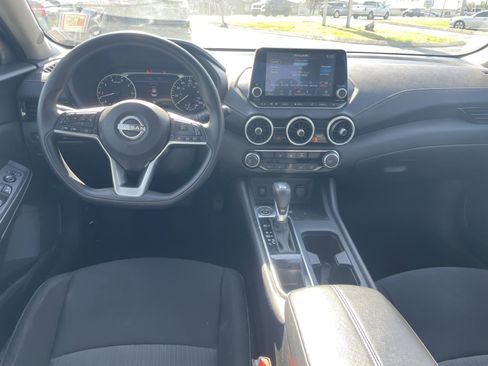 Used 2024 Nissan Sentra SV image 7
