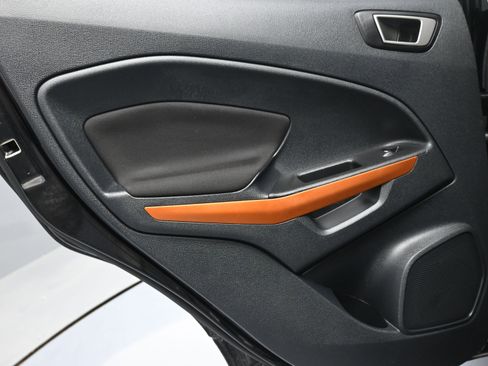 Used 2021 Ford EcoSport SE w/ SE Appearance Package image 12