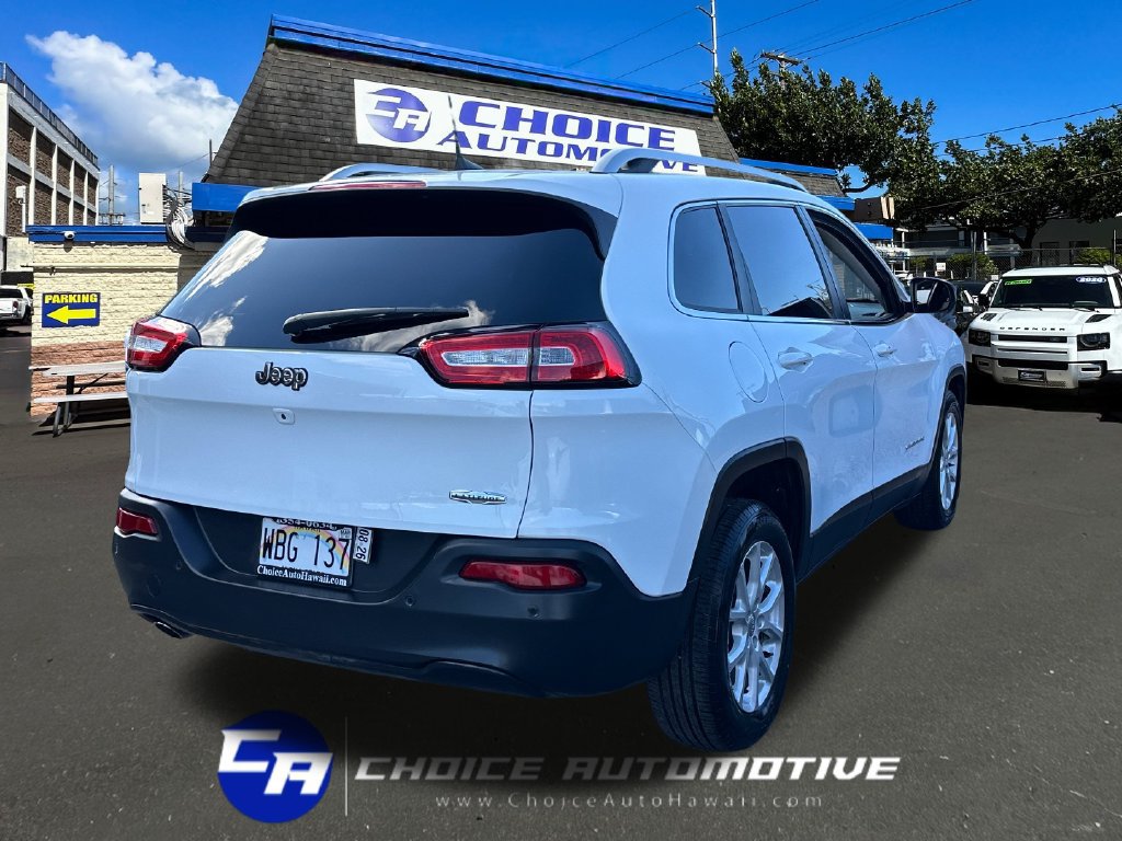 Used 2017 Jeep Cherokee Latitude w/ Comfort/Convenience Group FWD image 8