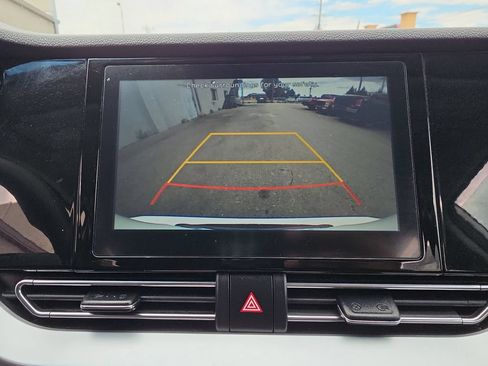 Used 2020 Kia Niro LX FWD image 20