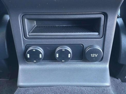 Used 2018 Jaguar F-PACE R-Sport image 29