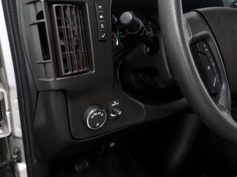 Used 2020 Chevrolet Express 3500 LT w/ LT Preferred Equipment Group RWD image 21