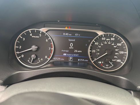 Used 2025 Nissan Altima 2.5 SV FWD image 22