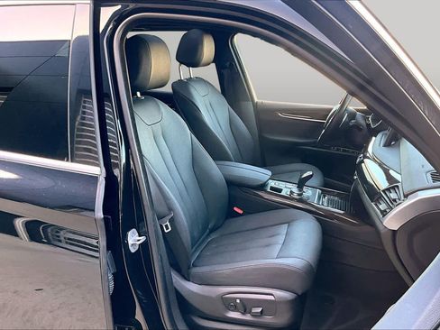 Used 2018 BMW X5 sDrive35i w/ M Sport Package RWD image 9