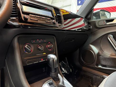 Used 2015 Volkswagen Beetle 1.8T image 20