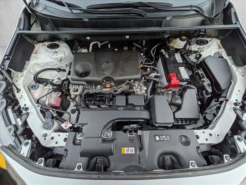 Certified 2025 Toyota RAV4 XLE image 21