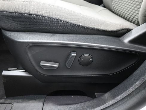 Certified 2022 Ford Escape SE w/ Convenience Package image 11