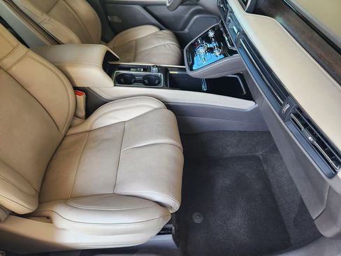 Used 2022 Lincoln Corsair Reserve w/ Equipment Group 201A image 12