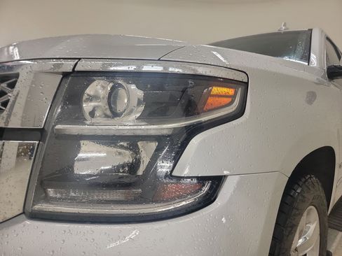 Used 2019 Chevrolet Tahoe LT w/ LT Signature Package image 9