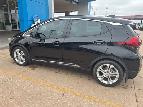 Used 2020 Chevrolet Bolt LT FWD image 9