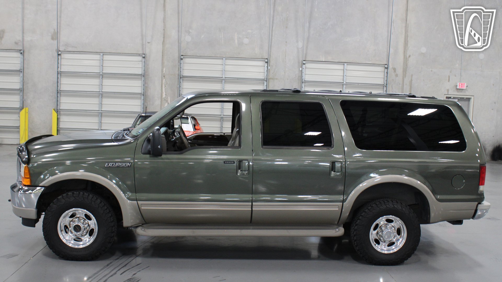 Used 2001 Ford Excursion Limited AWD/4WD image 26