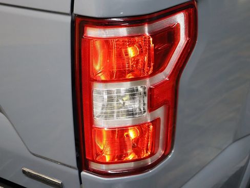 Used 2019 Ford F150 XLT w/ Equipment Group 302A Luxury AWD/4WD image 23