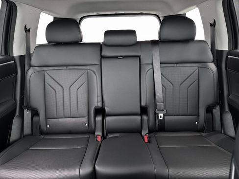 New 2026 Hyundai Santa Fe XRT AWD/4WD image 16