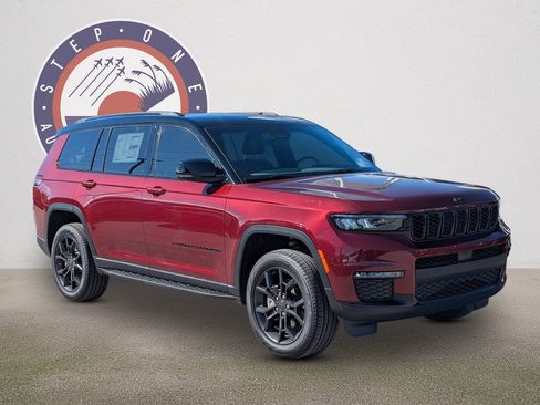New 2025 Jeep Grand Cherokee L Limited w/ Trailer Tow Package image 2