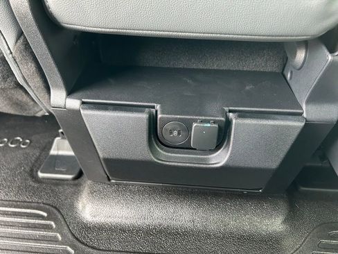 New 2026 Ford F550 4x4 Crew Cab image 21