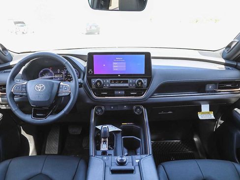 New 2026 Toyota Grand Highlander AWD Hybrid image 14