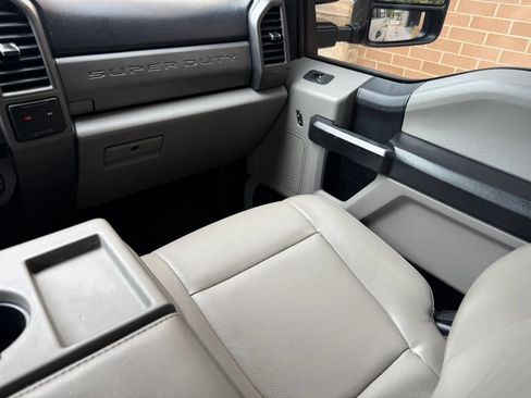 Used 2019 Ford F350 XL w/ Power Equipment Group AWD/4WD image 17