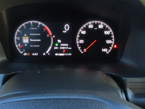 Certified 2024 Honda Ridgeline Black Edition image 18