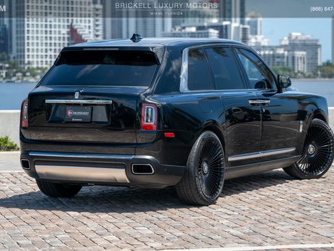 Used 2022 Rolls-Royce Cullinan AWD/4WD image 4