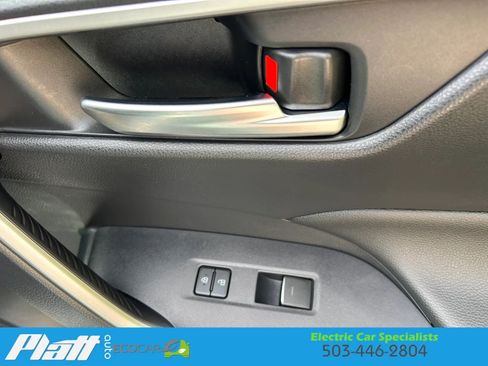 Used 2024 Toyota RAV4 SE AWD/4WD image 36