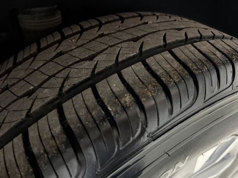 Used 2025 Chevrolet Equinox LT image 39