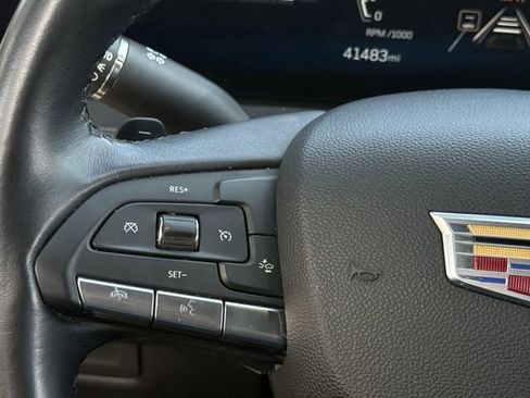 Used 2025 Cadillac XT4 Premium Luxury FWD image 14