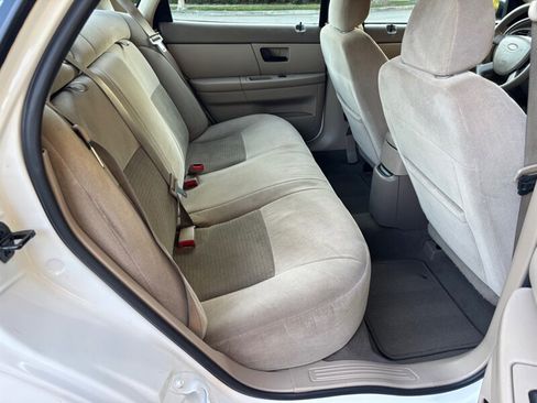 Used 2007 Ford Taurus SE image 14