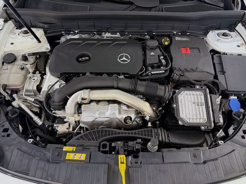 Used 2026 Mercedes-Benz GLB 250 image 11