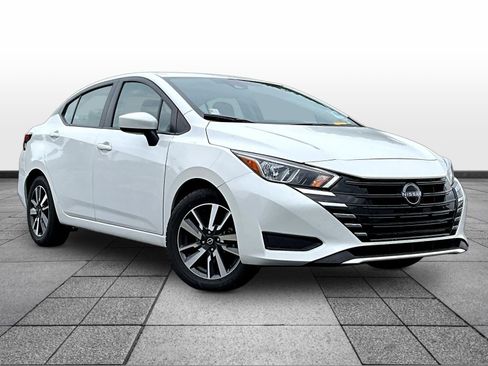 Certified 2024 Nissan Versa SV FWD image 1