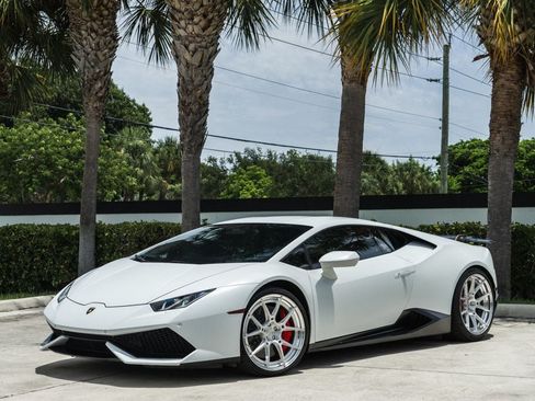 Used 2015 Lamborghini Huracan LP 610-4 AWD/4WD image 40